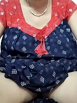 miss-Riy online show from 11-18-25, 05:17