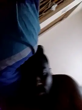 Snapshot of nikini1621 chatting on 09-10-25, 08:20 nikini1621 online show from 09-10-25, 08:20