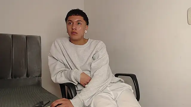 alex-lover online show from 02-22-25, 05:12