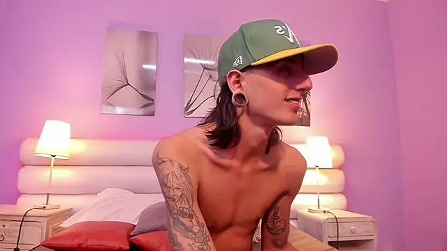 Matthew Dixonn online show from 01-28-25, 10:12