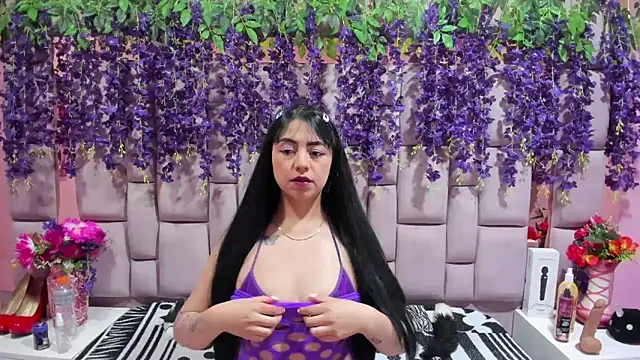 Snapshot of slut_anal_ chatting on 03-07-25, 03:51 slut anal online show from 03-07-25, 03:51