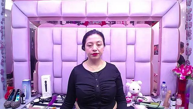 Snapshot of slut_anal_ chatting on 09-13-25, 07:46 slut anal online show from 09-13-25, 07:46