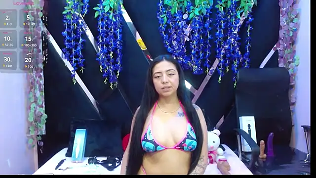 Snapshot of slut_anal_ chatting on 09-25-25, 09:07 slut anal online show from 09-25-25, 09:07