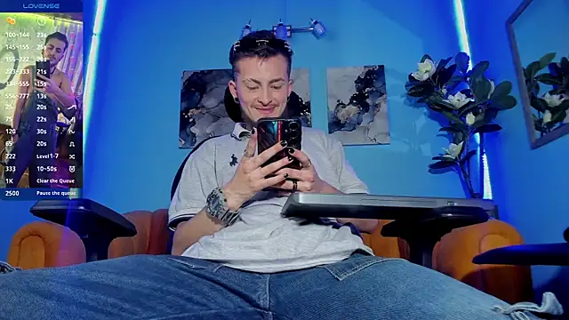  hairybeard  online show from 09-20-25, 09:05