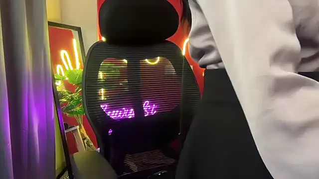 Snapshot of simrann_69 chatting on 09-21-25, 11:01 simrann 69 online show from 09-21-25, 11:01