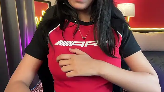 Snapshot of simrann_69 chatting on 10-16-25, 01:17 simrann 69 online show from 10-16-25, 01:17