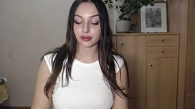 courtneyPerfect online show from 01-17-25, 05:51