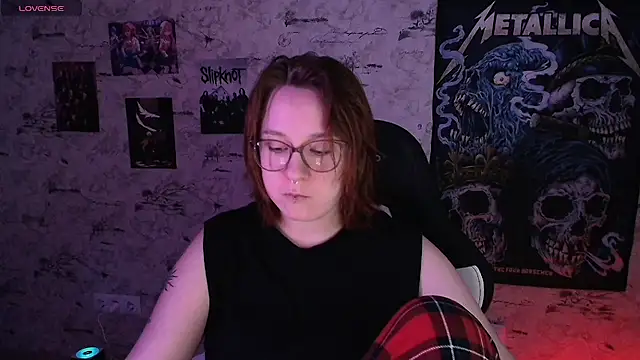 Snapshot of Rudy_02 chatting on 04-28-26, 06:57 Rudy 02 online show from 04-28-26, 06:57