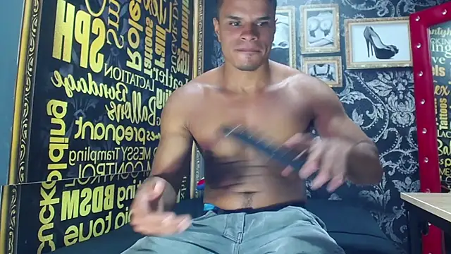 Snapshot of Derek_Lustfordx chatting on 09-15-25, 11:10 Derek Lustfordx online show from 09-15-25, 11:10