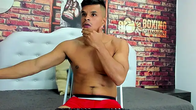 Snapshot of Derek_Lustfordx chatting on 10-11-25, 12:26 Derek Lustfordx online show from 10-11-25, 12:26
