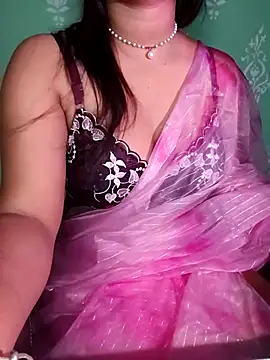 Snapshot of QueenOfHeart_07 chatting on 10-15-25, 03:12 QueenOfHeart 07 online show from 10-15-25, 03:12