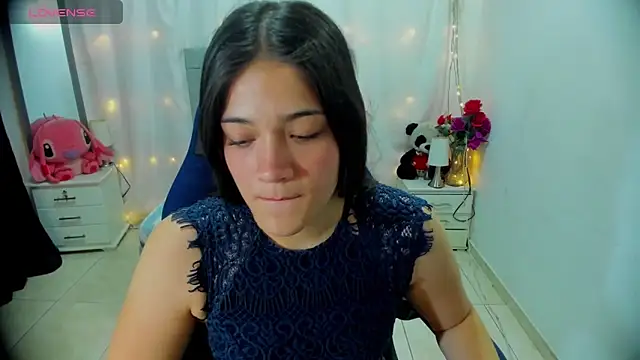 Snapshot of Alison_girl20 chatting on 01-16-25, 08:14 Alison girl20 online show from 01-16-25, 08:14