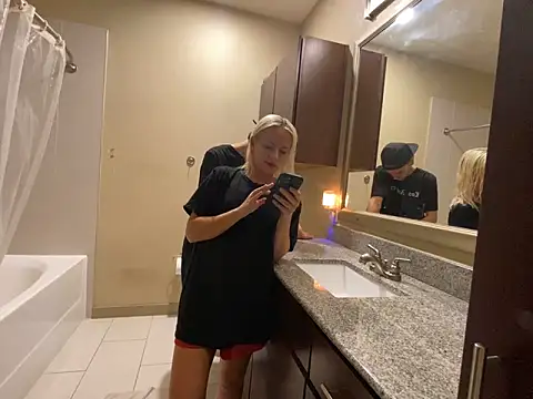 girlfriendmissy online show from 12-28-24, 08:25