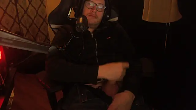 Snapshot of chicostick413 chatting on 02-11-26, 12:37 chicostick413 online show from 02-11-26, 12:37