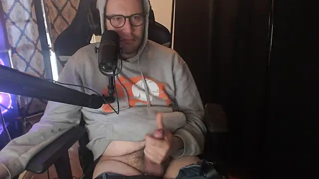 Snapshot of chicostick413 chatting on 03-20-26, 02:33 chicostick413 online show from 03-20-26, 02:33