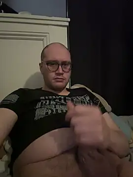 Snapshot of chicostick413 chatting on 04-01-26, 04:04 chicostick413 online show from 04-01-26, 04:04