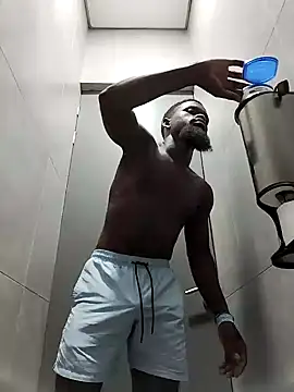 Snapshot of Chocolate_factory_man chatting on 01-14-25, 07:17 Chocolate factory man online show from 01-14-25, 07:17