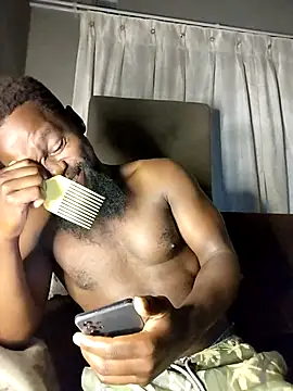 Snapshot of Chocolate_factory_man chatting on 09-23-25, 03:42 Chocolate factory man online show from 09-23-25, 03:42