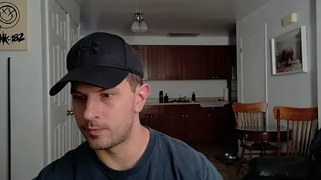 Snapshot of Thekodyy chatting on 10-08-25, 12:47 Thekodyy online show from 10-08-25, 12:47