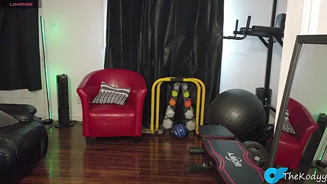 Snapshot of Thekodyy chatting on 10-13-25, 11:54 Thekodyy online show from 10-13-25, 11:54