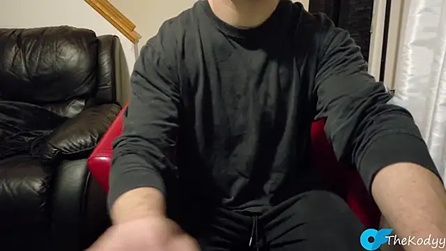 Snapshot of Thekodyy chatting on 10-16-25, 08:26 Thekodyy online show from 10-16-25, 08:26