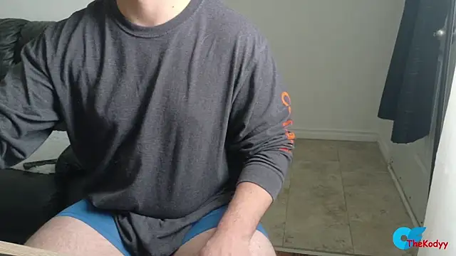 Snapshot of Thekodyy chatting on 05-16-26, 07:23 Thekodyy online show from 05-16-26, 07:23