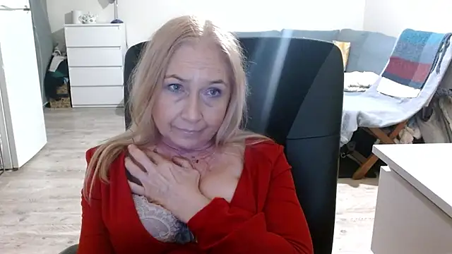 sofia xkiss online show from 03-07-25, 05:49