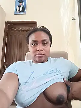 Snapshot of NicolVilla chatting on 05-17-26, 03:08 NicolVilla online show from 05-17-26, 03:08