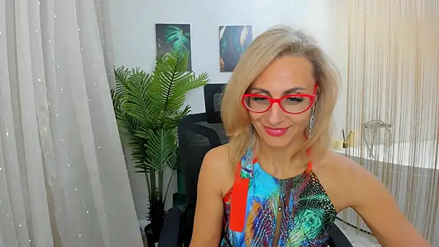 Snapshot of MuseOfStage chatting on 02-02-25, 05:15 MuseOfStage online show from 02-02-25, 05:15