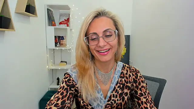 Snapshot of MuseOfStage chatting on 02-27-25, 02:32 MuseOfStage online show from 02-27-25, 02:32