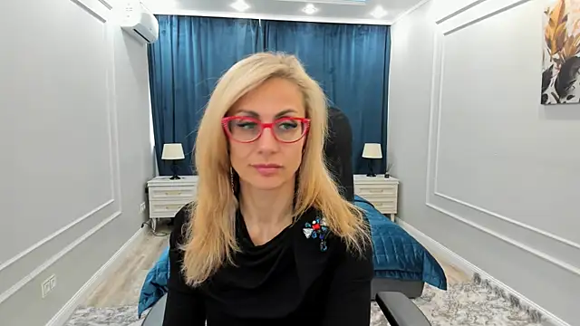 Snapshot of MuseOfStage chatting on 03-12-25, 11:31 MuseOfStage online show from 03-12-25, 11:31