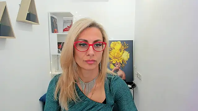 Snapshot of MuseOfStage chatting on 03-20-25, 11:27 MuseOfStage online show from 03-20-25, 11:27