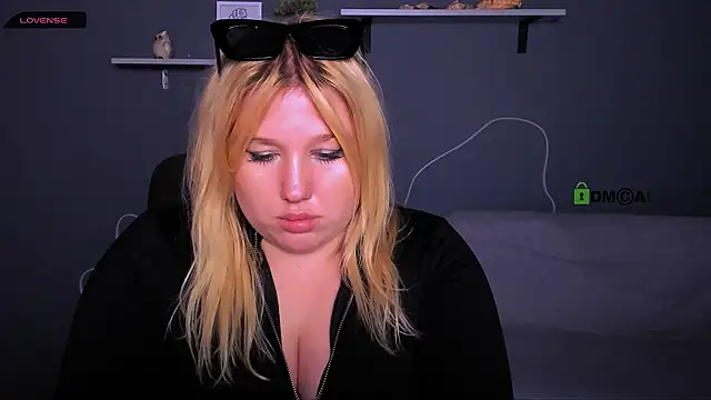 juli kisss online show from 10-04-25, 06:11