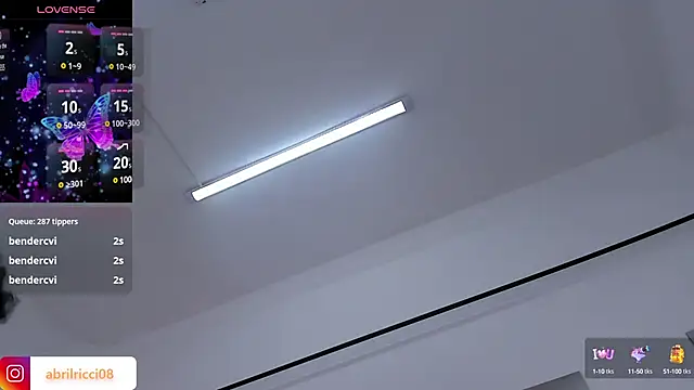 Snapshot of abril_ricci chatting on 12-29-24, 01:38 abril ricci online show from 12-29-24, 01:38