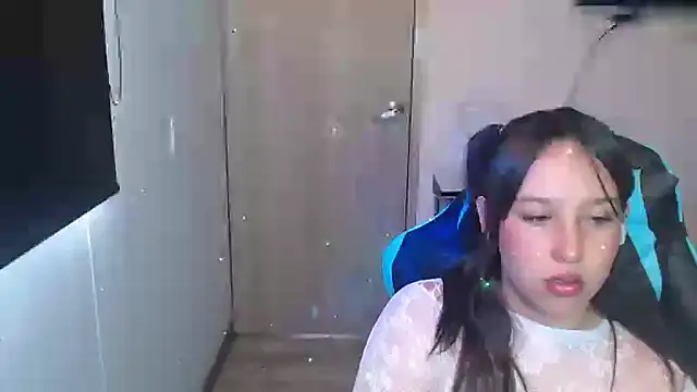 Skarlet Adams28 online show from 03-03-26, 06:58