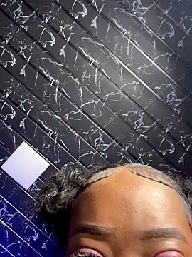 Thyana LS online show from 11-01-25, 01:24