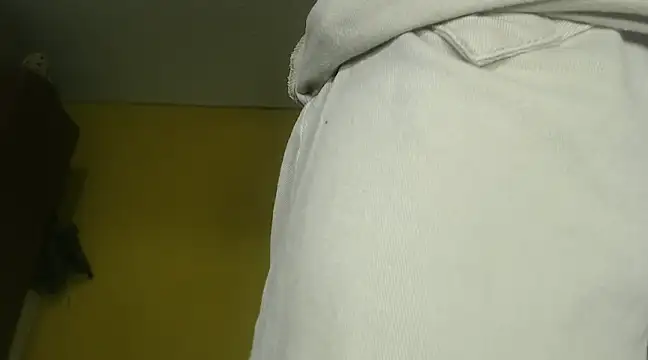 EmmyHorny  online show from 02-11-25, 08:48