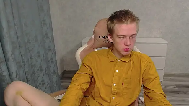 Snapshot of sweetserenity5 chatting on 01-09-25, 02:51 sweetserenity5 online show from 01-09-25, 02:51