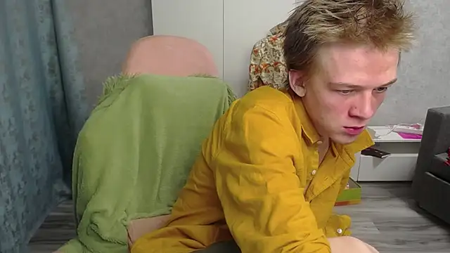 Snapshot of sweetserenity5 chatting on 02-11-25, 09:14 sweetserenity5 online show from 02-11-25, 09:14