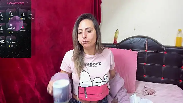 Snapshot of Giia39 chatting on 01-28-25, 01:59 Giia39 online show from 01-28-25, 01:59