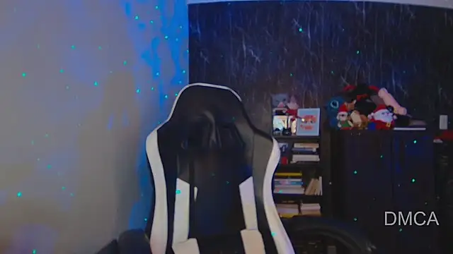 Drea Foox online show from 12-19-24, 02:56