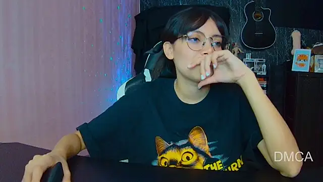 Drea Foox online show from 10-09-25, 02:53