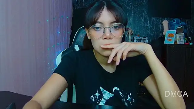 Snapshot of Drea_Foox chatting on 10-16-25, 02:23 Drea Foox online show from 10-16-25, 02:23