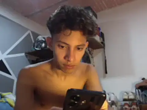 ferchitibellako online show from 12-29-24, 03:54