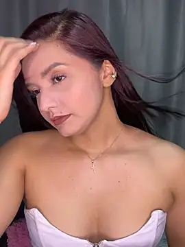 Melanyprada online show from 07-22-26, 04:37