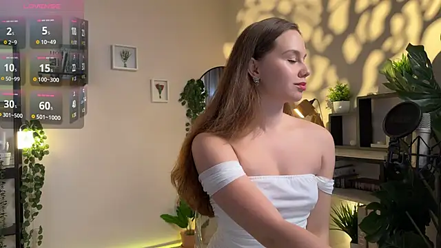 Julie Rhodes online show from 11-04-25, 12:59