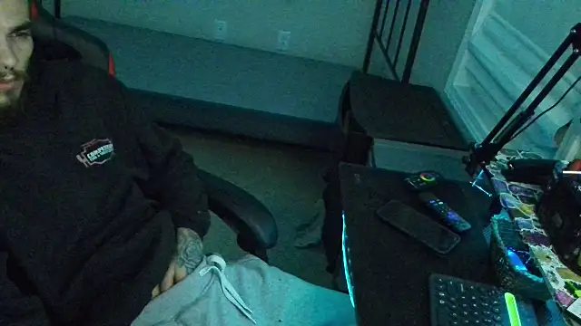 XMeF10 online show from 02-15-25, 06:44