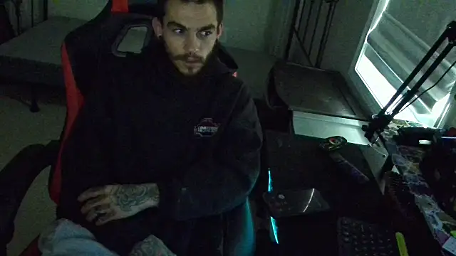 XMeF10 online show from 02-15-25, 03:06