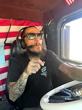 XMeF10 online show from 09-08-25, 03:22