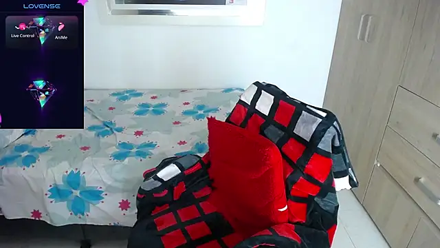 miajoseph  online show from 02-20-25, 05:12